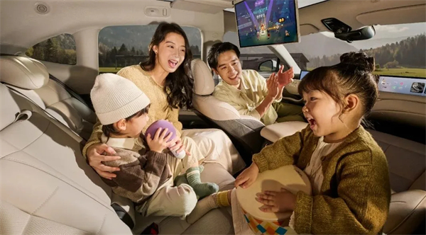 升艙不加價！“滿配SUV”全新智己LS6劇院版上市，權(quán)益價21.99萬~28.29萬元