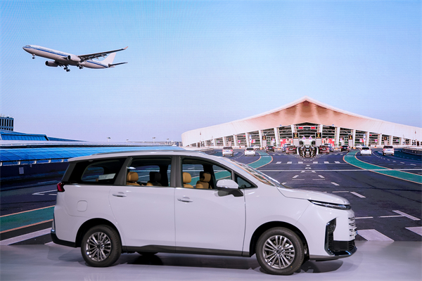 大空間、更省錢、長續(xù)航，“國民家用MPV”上汽大通G50混動(dòng)MPV開啟預(yù)售，滿足家庭用車、旅游出行等全需求！