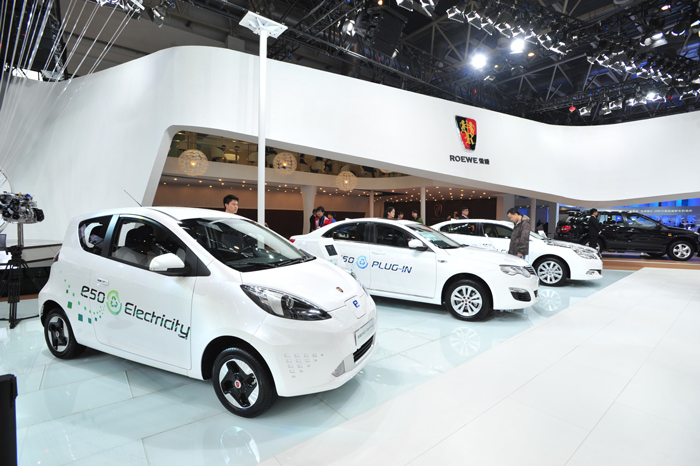 更時尚、更科技、更實用 “新一代跨領(lǐng)域?qū)I(yè)SUV”榮威W5 Urban Concept全球首發(fā)
